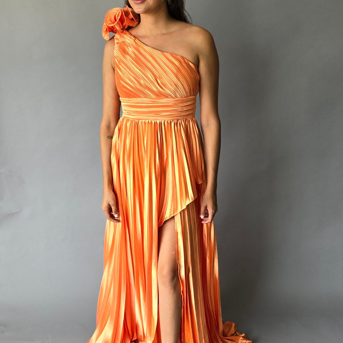 Maxi Vestido Plizado Un Hombro