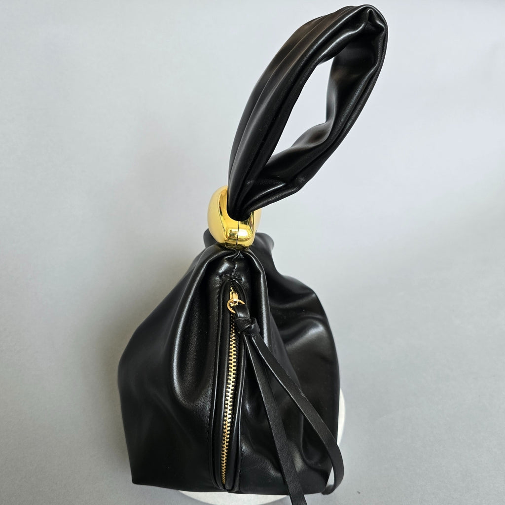 Bolsa negra pequeña