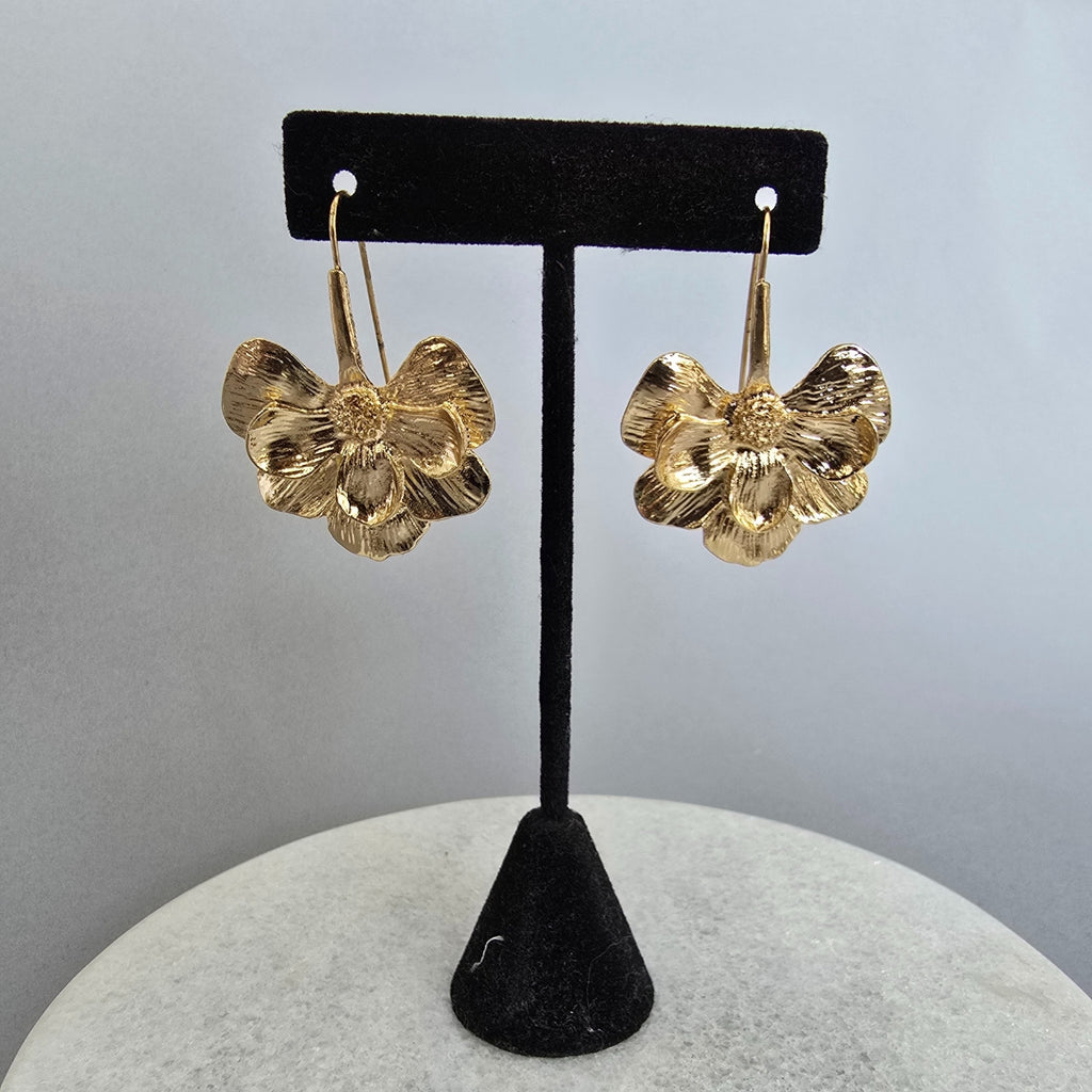 Aretes Flores Colgantes Doradas