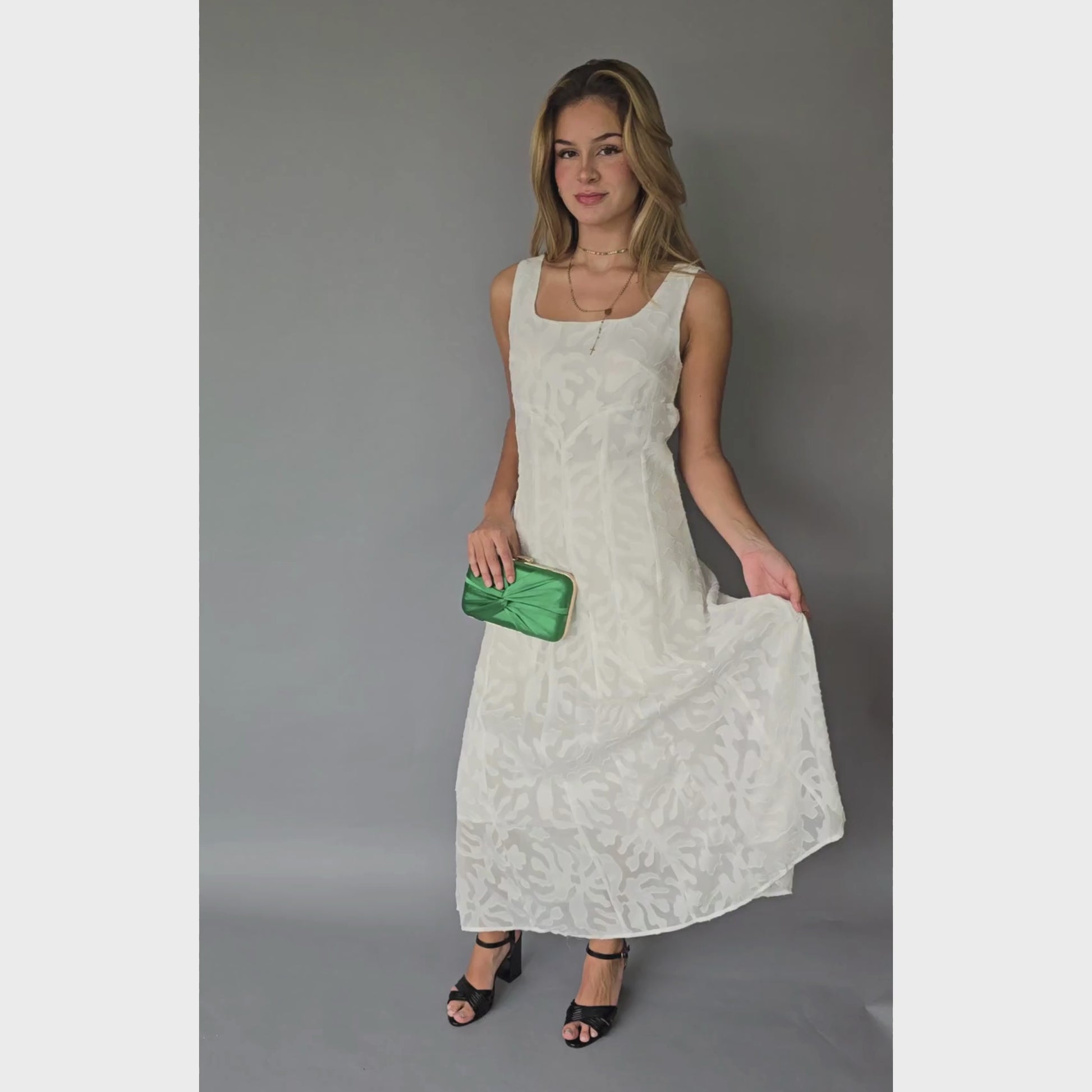 Vestido Midi Blanco Flores