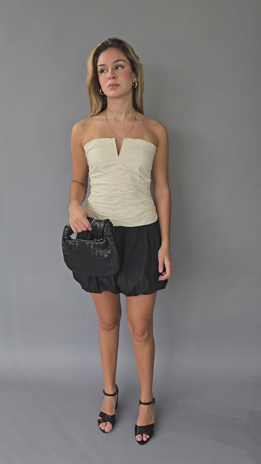 Vestido Corto Falda Globo