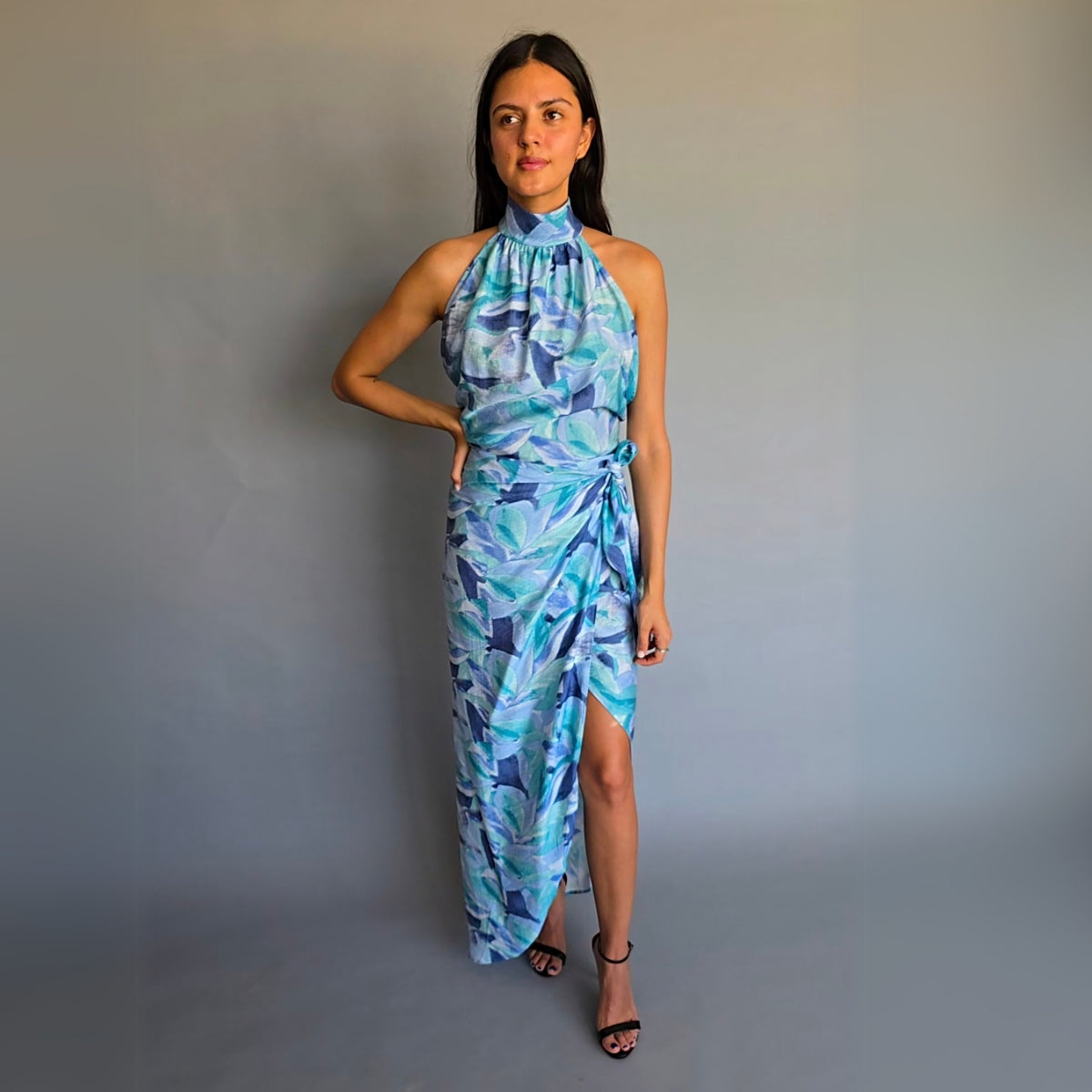 Vestido halter espalda escote