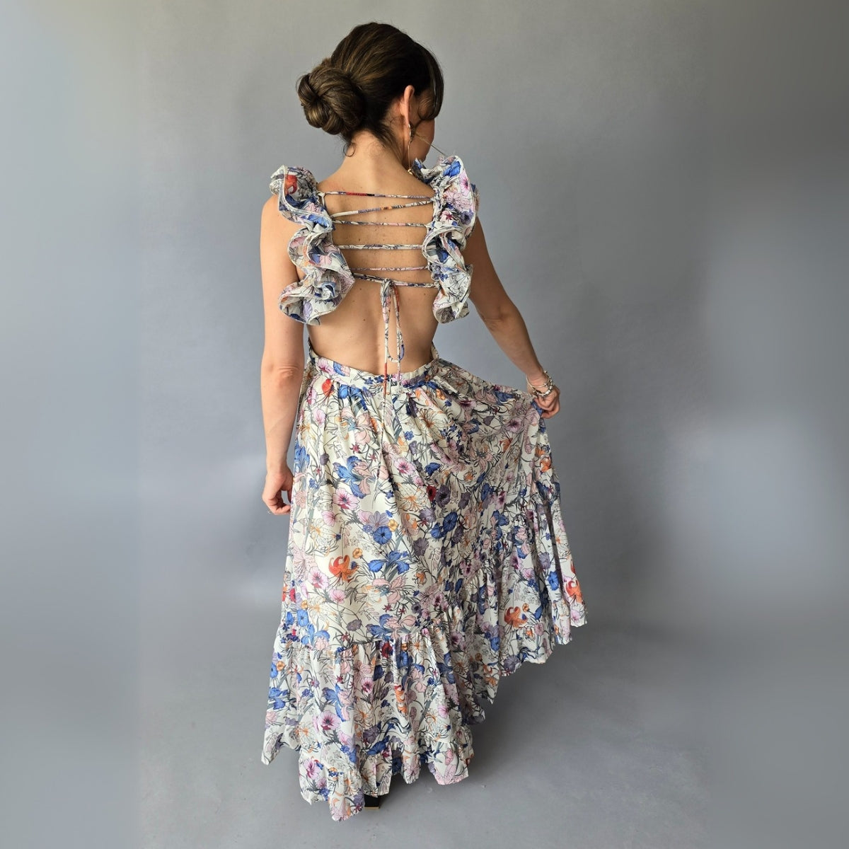 Vestido Floreado Escote Espalda