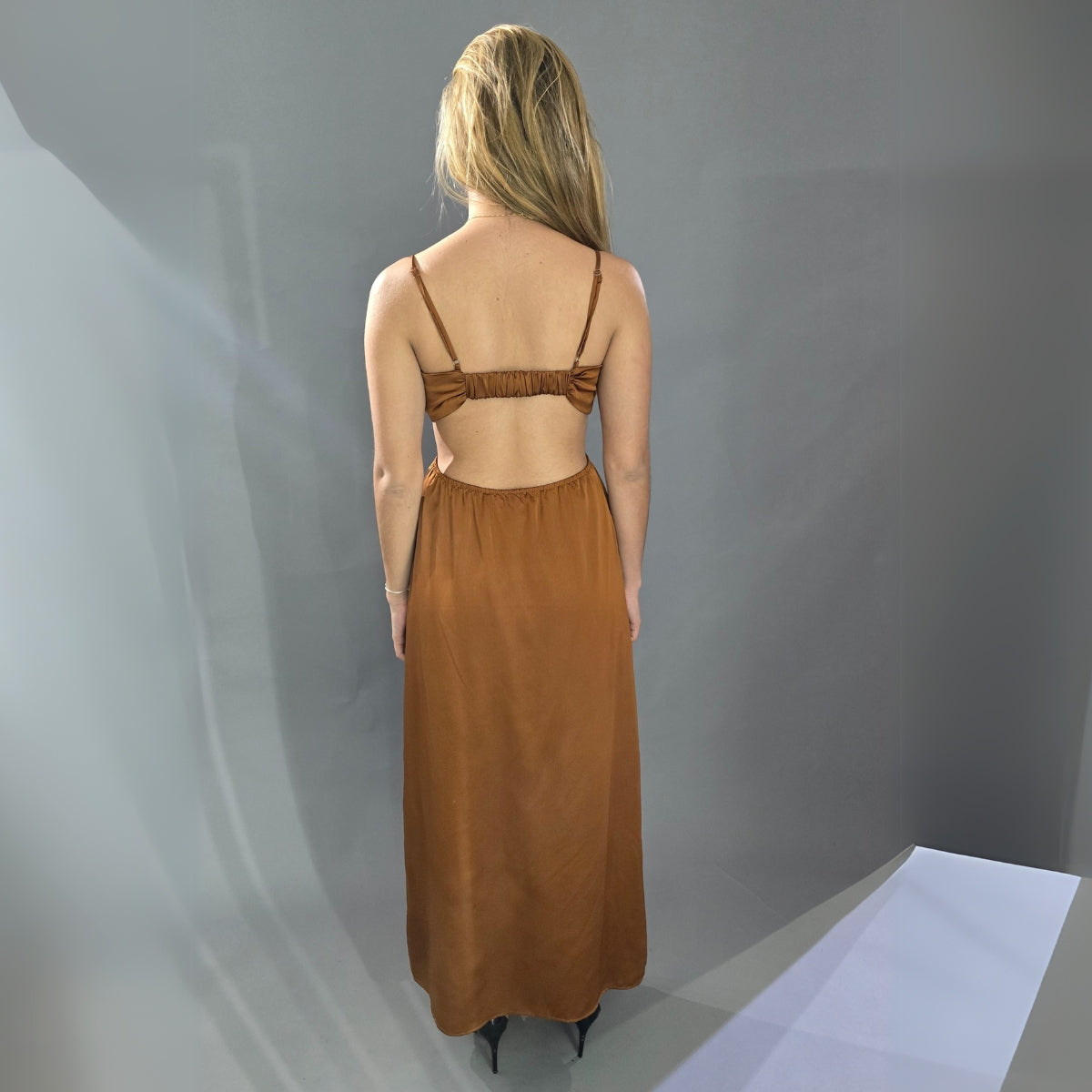 Vestido Cutoff Café